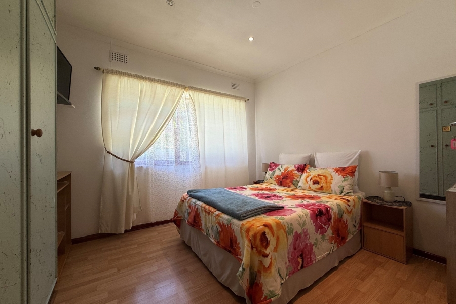 To Let 1 Bedroom Property for Rent in Table View Western Cape